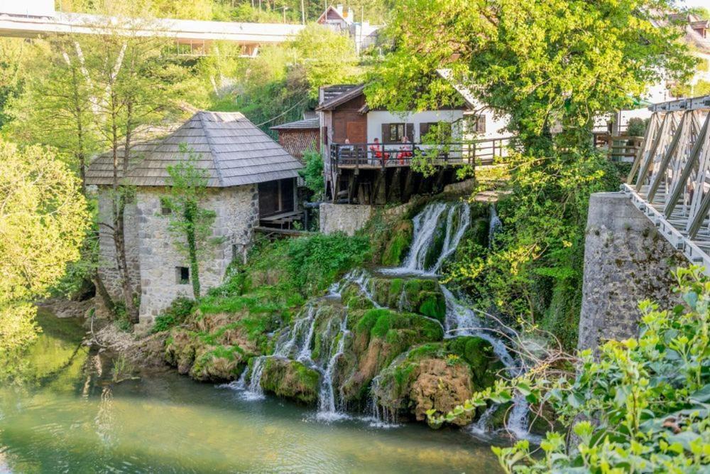 Holiday Home Natura Slunj Luaran gambar