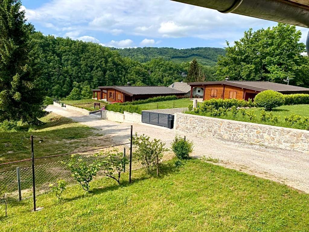 Holiday Home Natura Slunj Luaran gambar